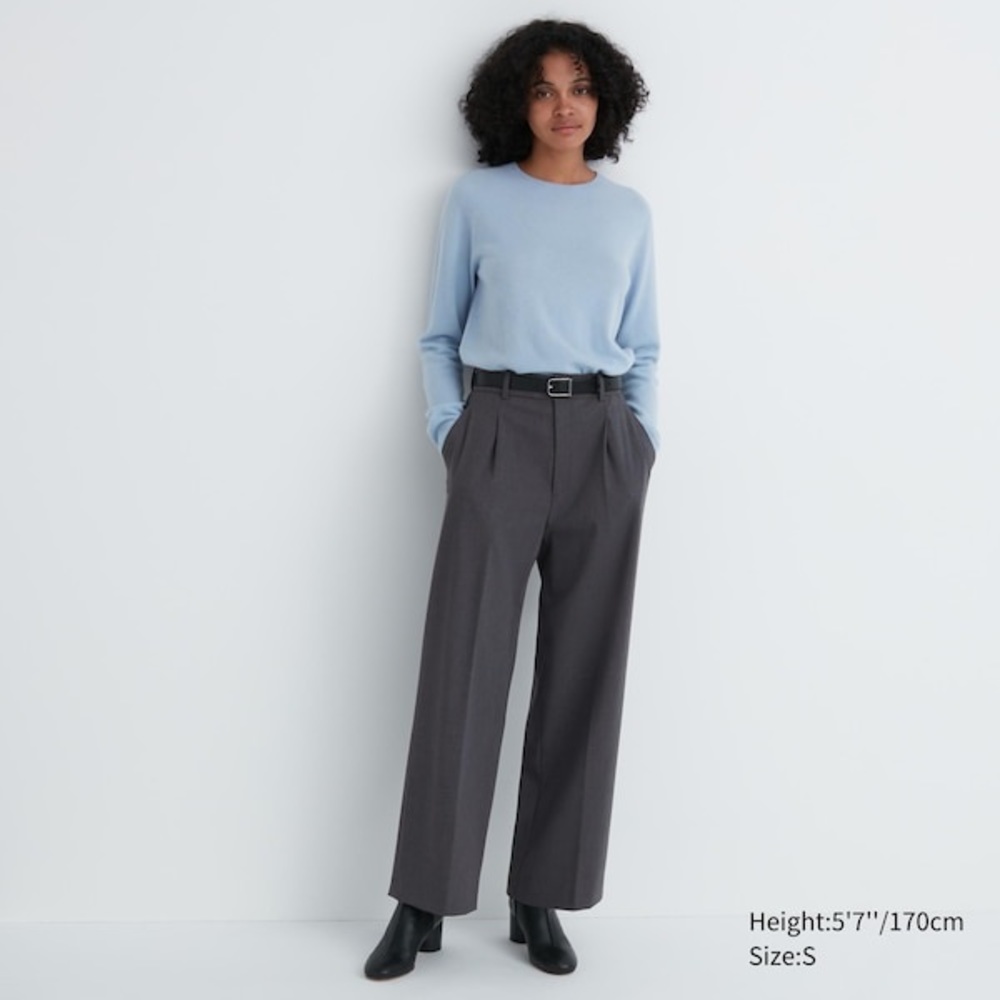 Uniqlo Pleated Trouser size Small